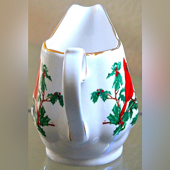 GRACES TEAWARE CREAMER RED CARDINAL 8 oz - Picture 3 of 4